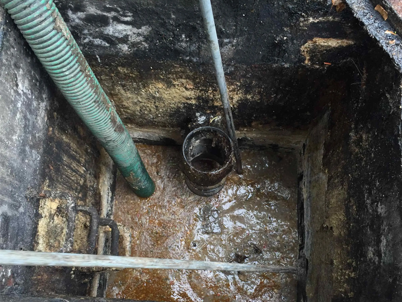 北京西路隔油池清理